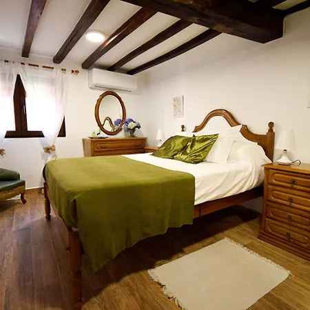 Apartment El Sobraillo *
